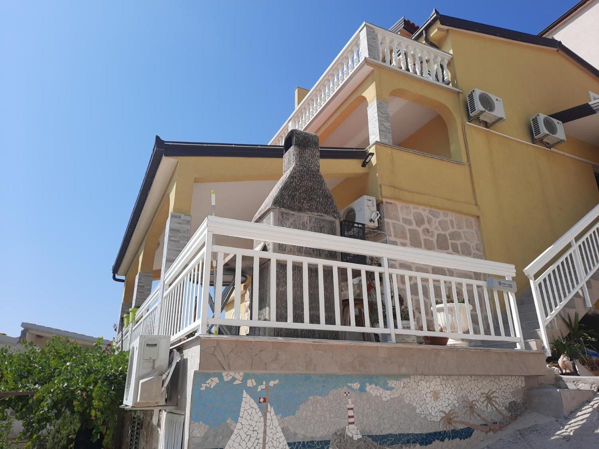 Apartamento Apartman Saric K&M Baška Voda Exterior foto